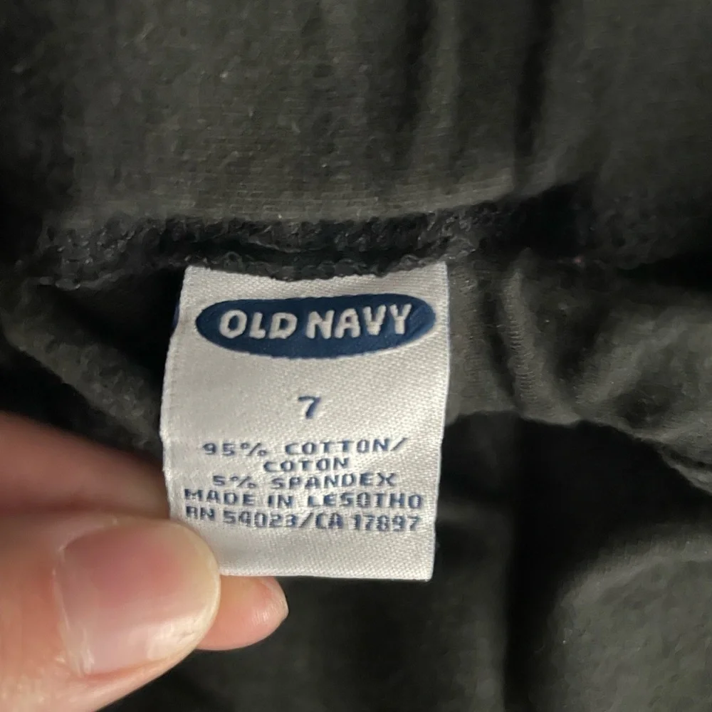Old Navy black cargo flare pants with pockets girls size 7